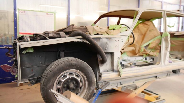 Oldtimer-Restaurierung: Wie Sie Lackierung und Pflege meistern